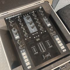 Traktor Kontrol Z2