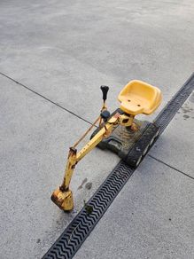 Toy Metal Digger