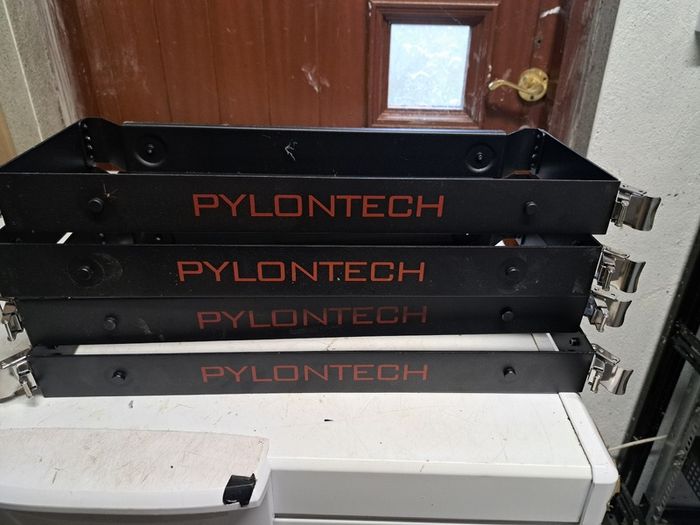 Pylontech stacking system
