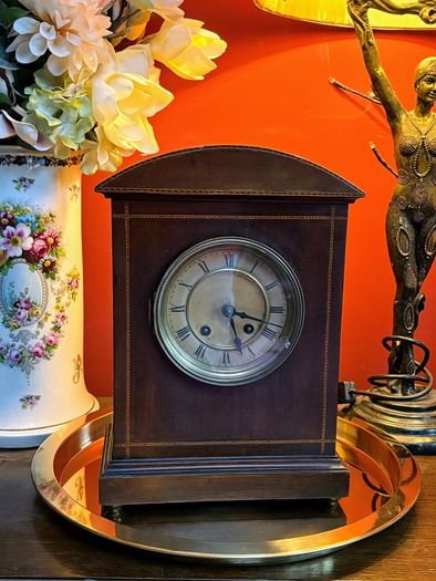 Vintage Mahogany Mantle Clock