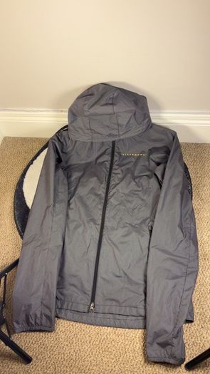 Nike Livestrong Running Series Woven Windbreaker