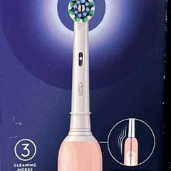 Oral B Pro 1 Braun Electric Toothbrush brand new