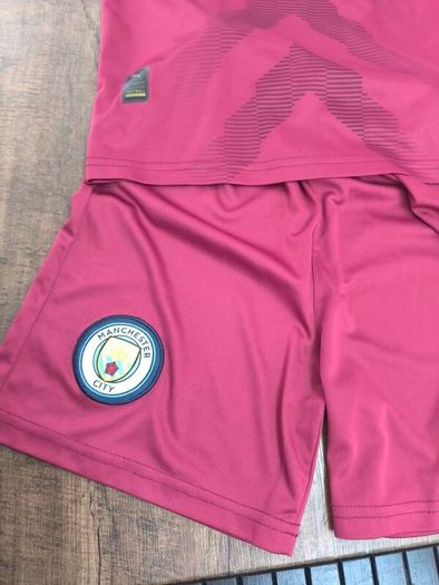 kids Manchester city jersey + shorts set age 5-6