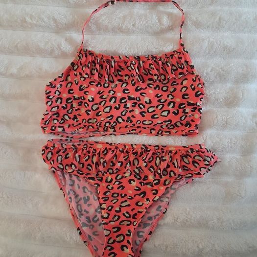 girls swimsuit