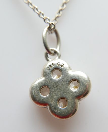 Vintage 925 Sterling Silver Pendant Necklace length 18" - 4g