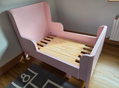 Ikea kids pink bed