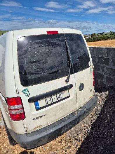 Volkswagen Caddy and Toyota  Avensis for Breaking
