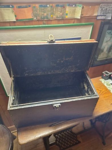 Vintage Shoe Shine box