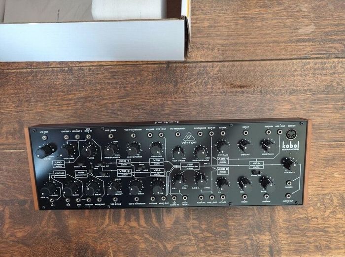 Behringer Kobol