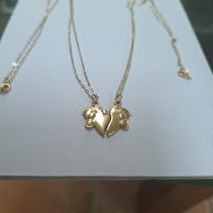 Gold pendant