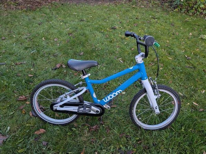 Woom 3 with kickstand, great condition