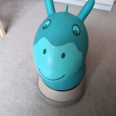 Micro ride on Space hopper