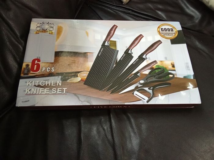 Kitchen knife set