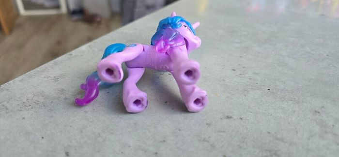 4euro Each - Select in comments - New Generation Moulded 3 inch  Figure Sparkle Glitter Hasbro Crystal Adventure MLP G5 My Little Pony