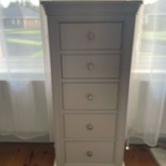 Bedroom, 5 drawer, tall boy