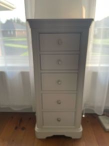 Bedroom, 5 drawer, tall boy