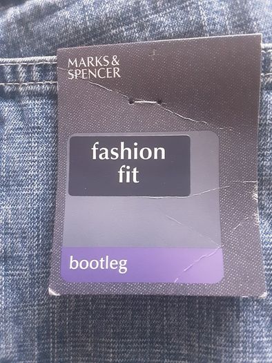 Jeans/Mark's and Spencer Fashion Fit Bootcut Jean's.. Size: 18UK