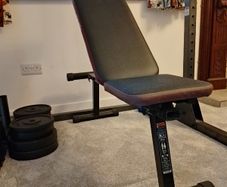 Weight bench