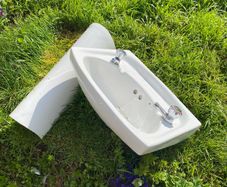 sink with pedestal
