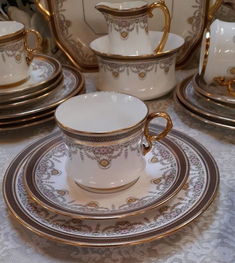 Royal Cauldon tea set