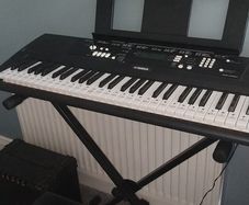 Yamaha Keyboard