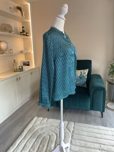 Ladies Long-sleeved Green, Blue & Black Blouse from Gallery. Size: UK 8 / EU 36