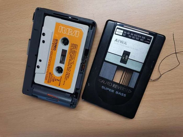 AIWA HS-T210A Walkman Cassette Player