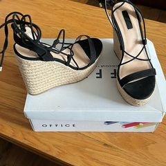 Office sandals