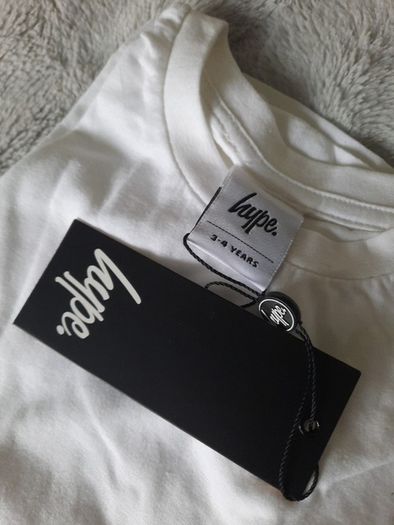 white t shirt from hype