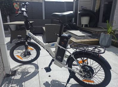 folding e-bike