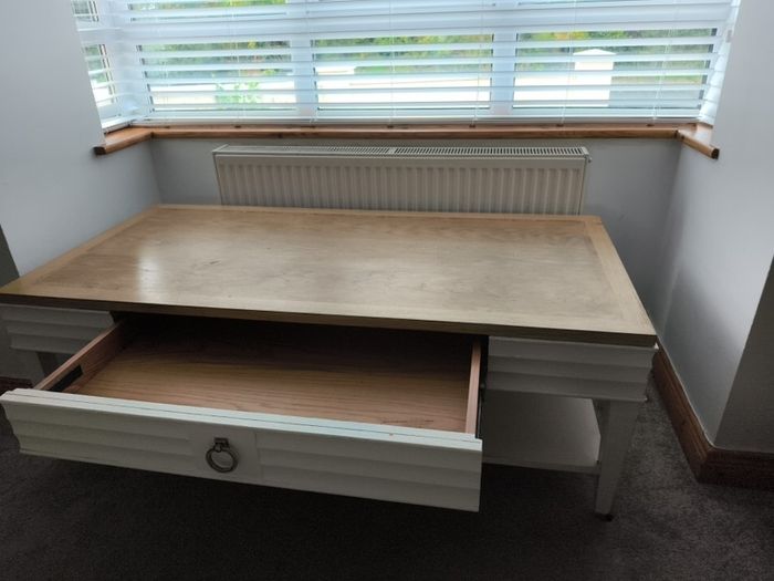 Coffe table