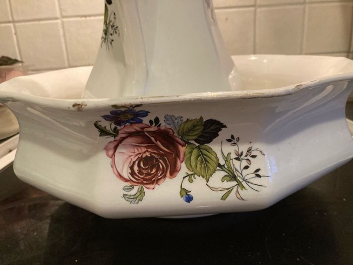 Large Vintage Wash Bowl & Jug