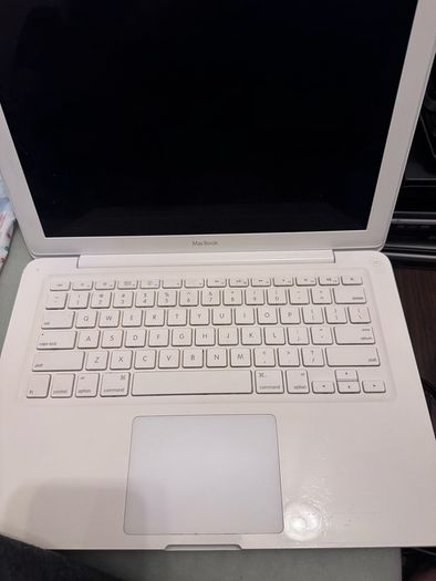 19 laptops for parts or repair