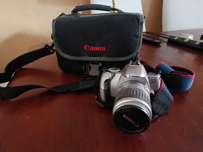 Canon camera EOS