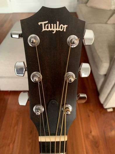 Taylor 214ce left handed acoustic/electric guitar