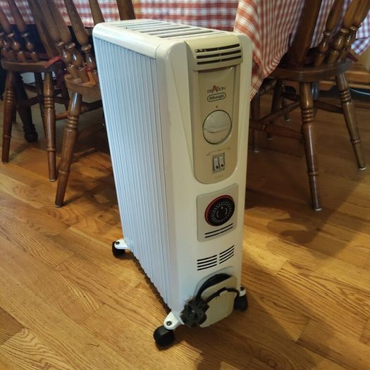DeLonghi Radiator