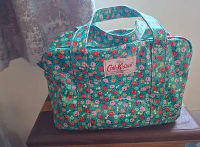 cathy kidson toiletry bag