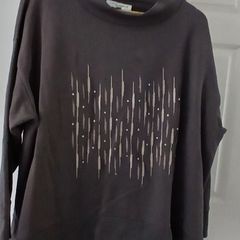 Caroline Donnelly Grey Top