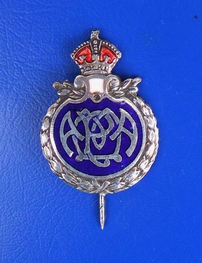 MPAA - Metropolitan Police Athletic Association membership enamel badge (1920's / 1930's)