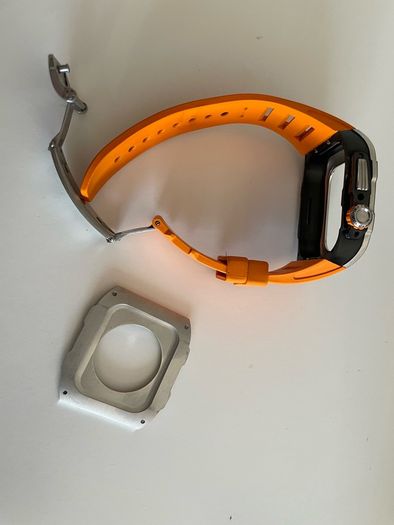 Premium stainless steel & rubber Apple Watch 44/45mm case & strap