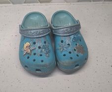 Crocs - Frozen size C9