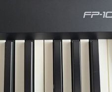 Piano Roland Fp-10