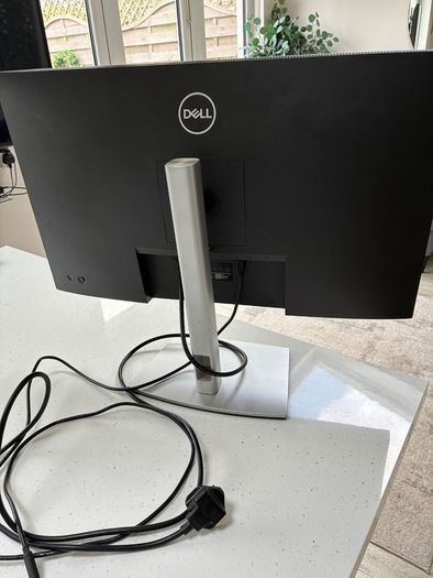 Dell P2721Q 27-inch 4K UHD IPS monitor