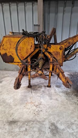 Bomford 2050 hedge cutter