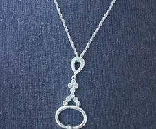 White Gold Chain with gorgeous pendant