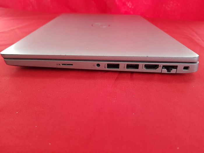 Dell Latitude 5420 (Touchscreen), i7 Cpu (11th gen), 32 GB Ram,256 GB (SSD).