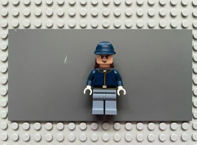 lego Lone Ranger tlr019 Cavalry Soldier minifigure - Backpack, Black Eyebrows, Crooked Smile
