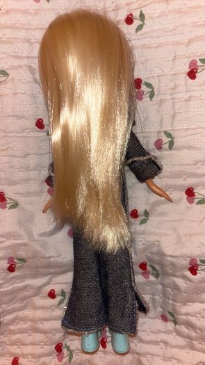 Bratz 20 Years Cloe