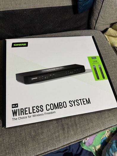 Shure BLX288E/SM58-M17 Wireless Combo System