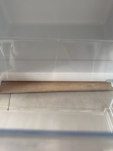 Whirlpool integrated fridge/ freezer
